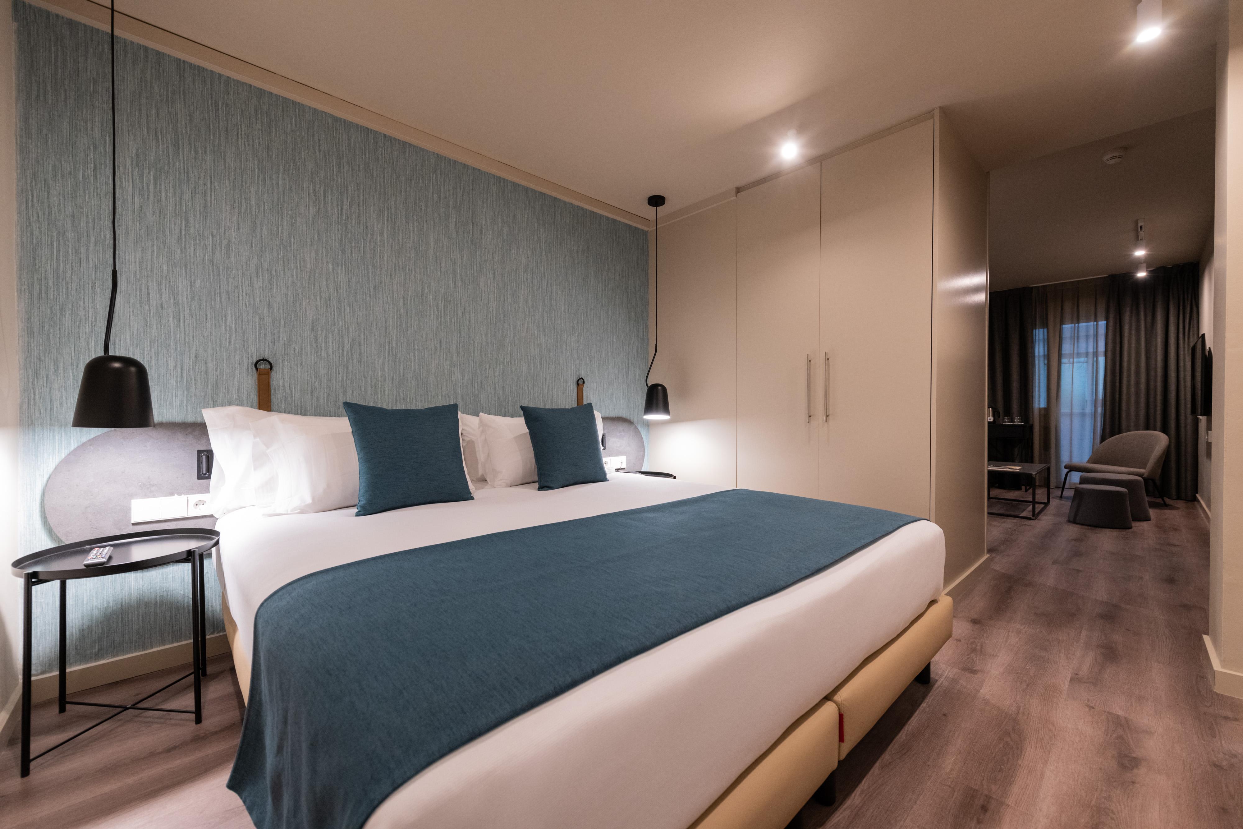 Atenea Rekord Suites Barcelona Exteriör bild