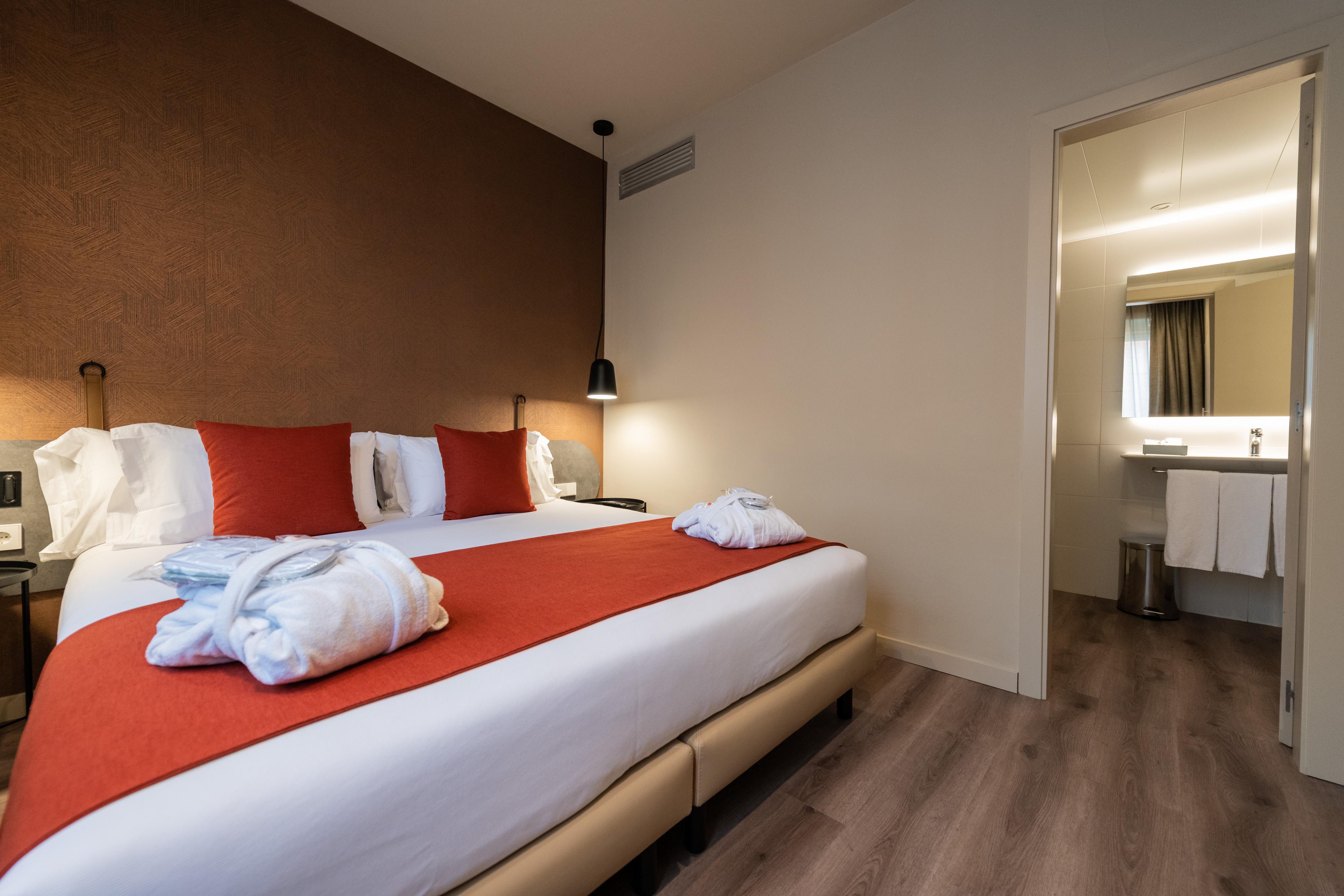 Atenea Rekord Suites Barcelona Exteriör bild