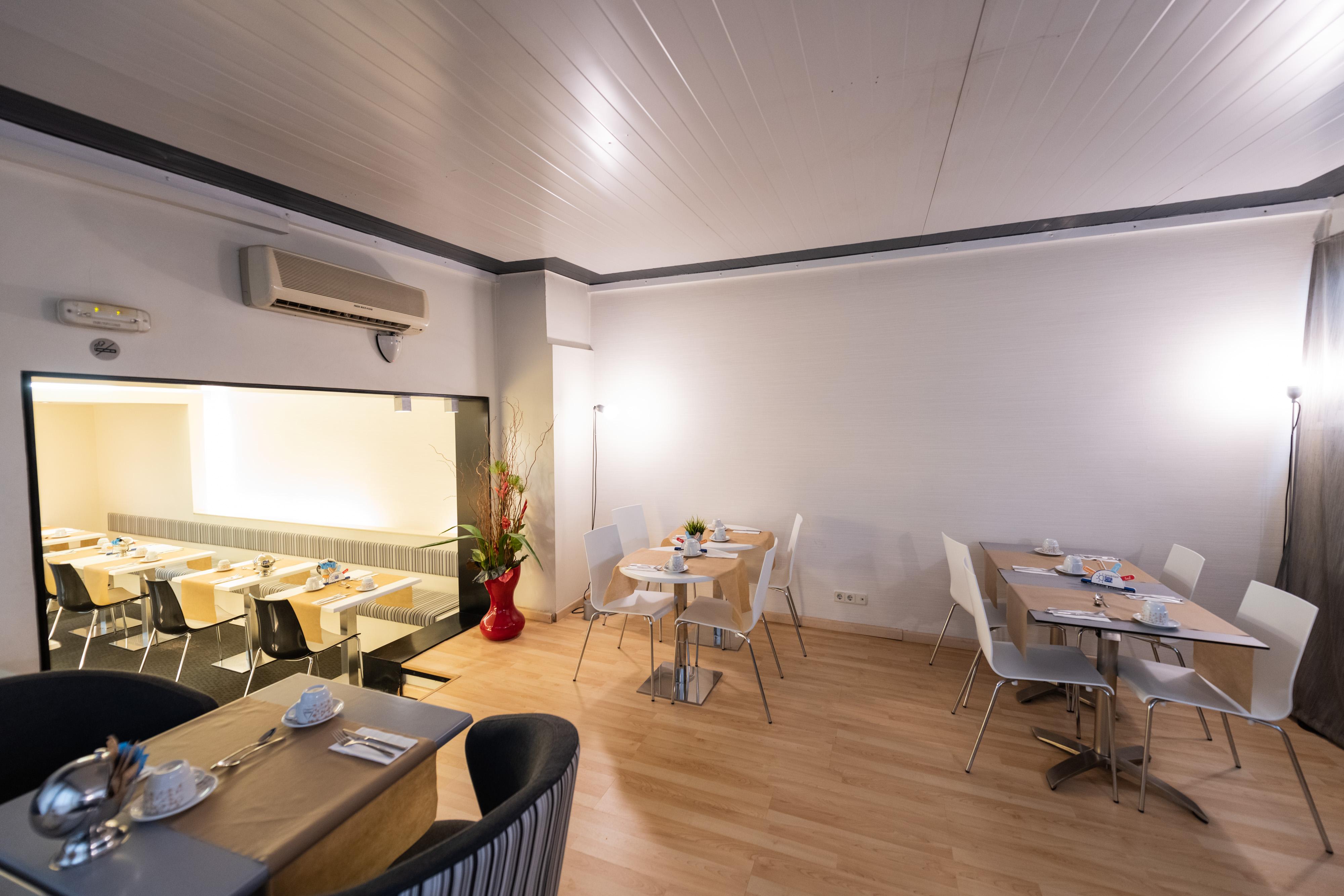 Atenea Rekord Suites Barcelona Exteriör bild