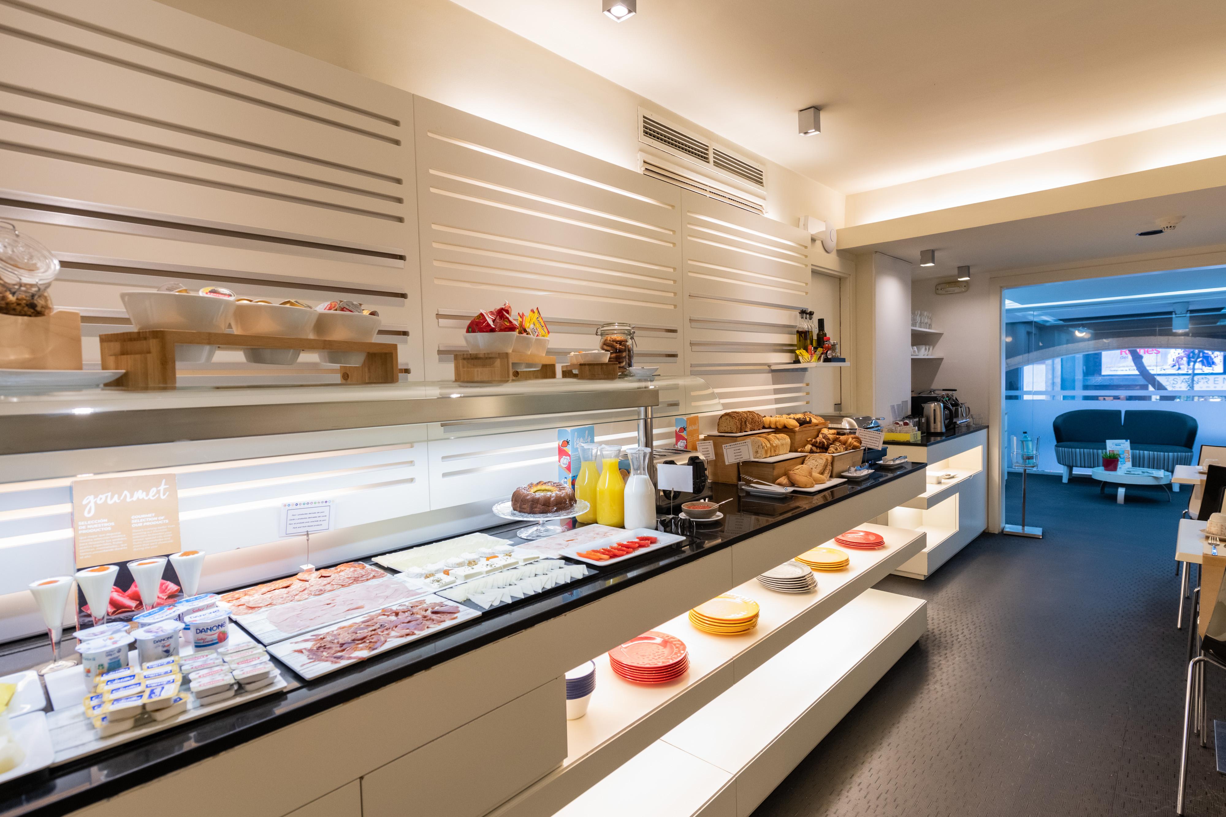 Atenea Rekord Suites Barcelona Exteriör bild