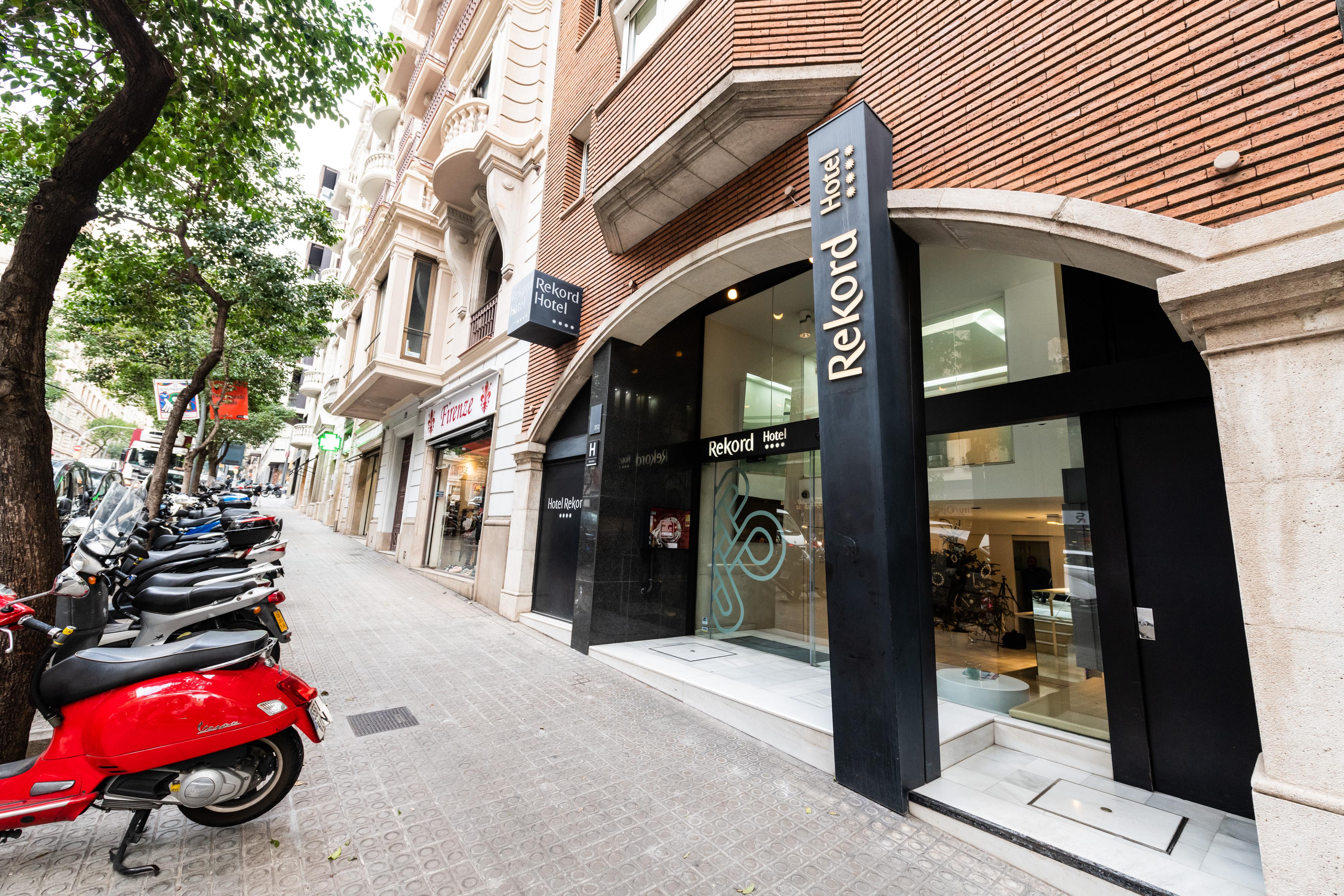 Atenea Rekord Suites Barcelona Exteriör bild