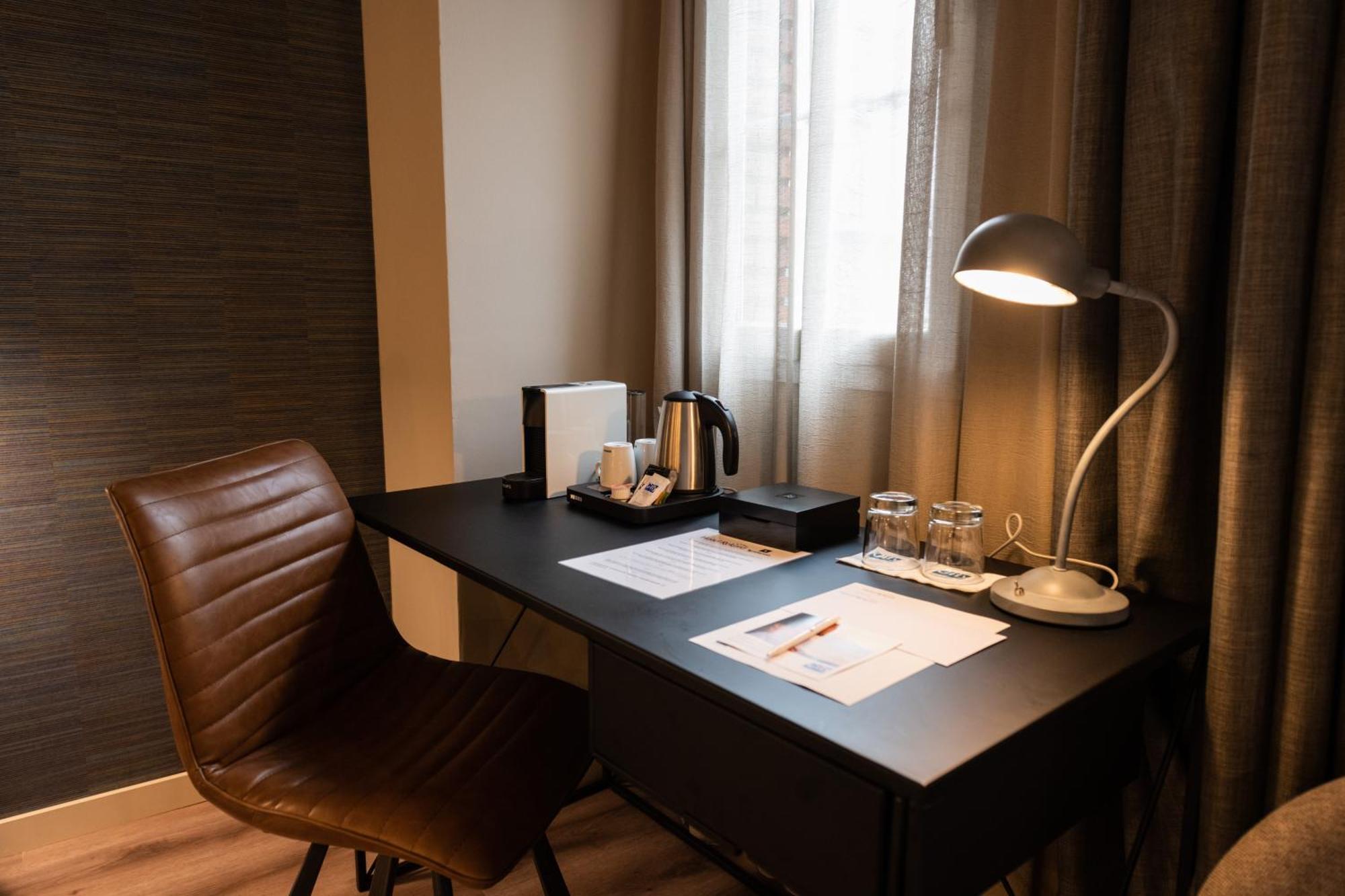 Atenea Rekord Suites Barcelona Exteriör bild