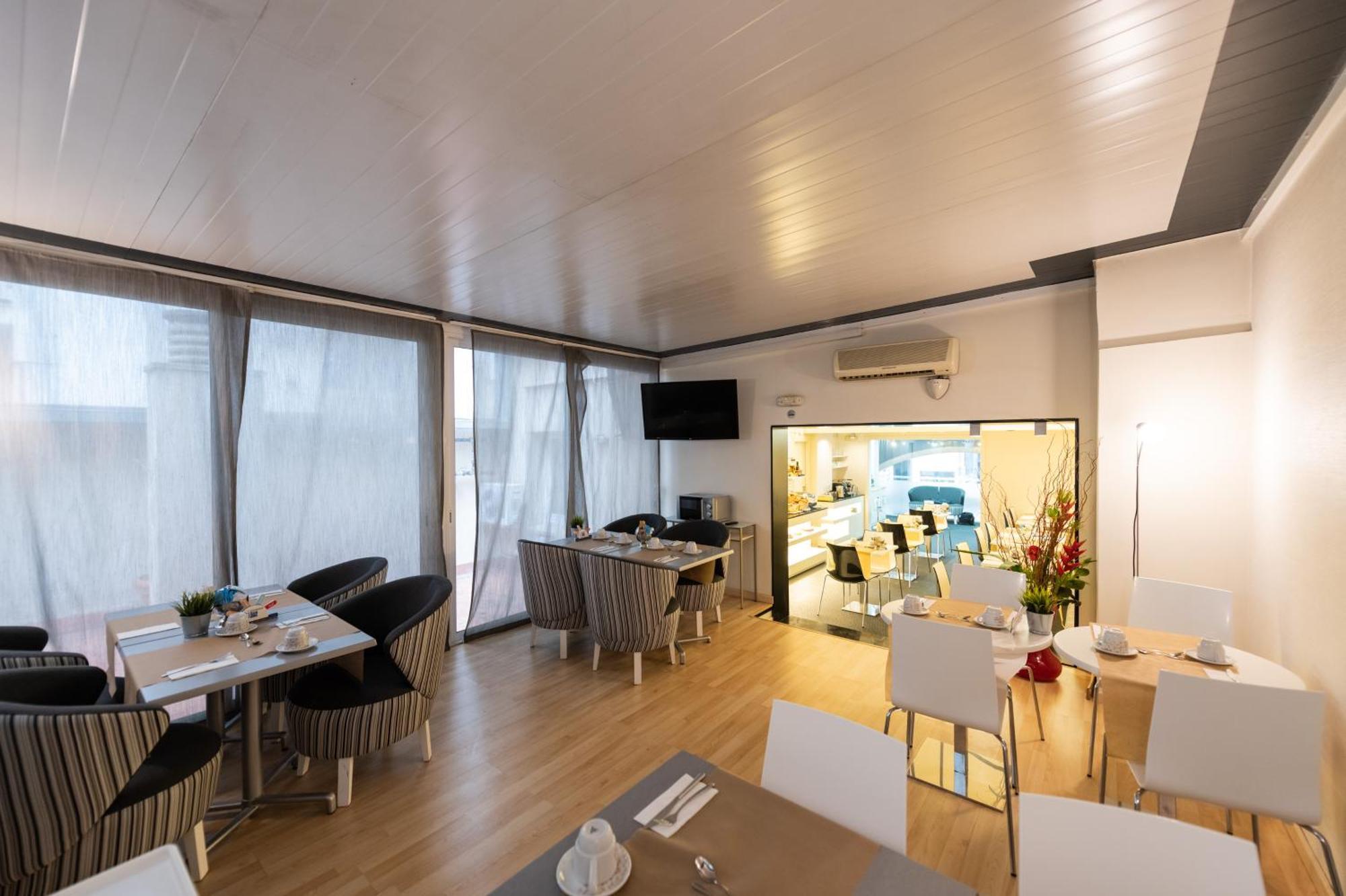 Atenea Rekord Suites Barcelona Exteriör bild